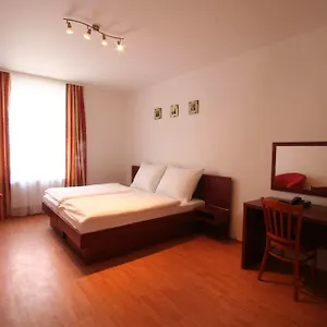 Susa 3*, Praha Česká republika